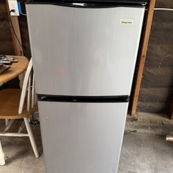 Mini Fridge And Freezer