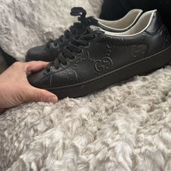 Gucci Low tops sneakers