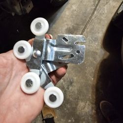 Closet wheels