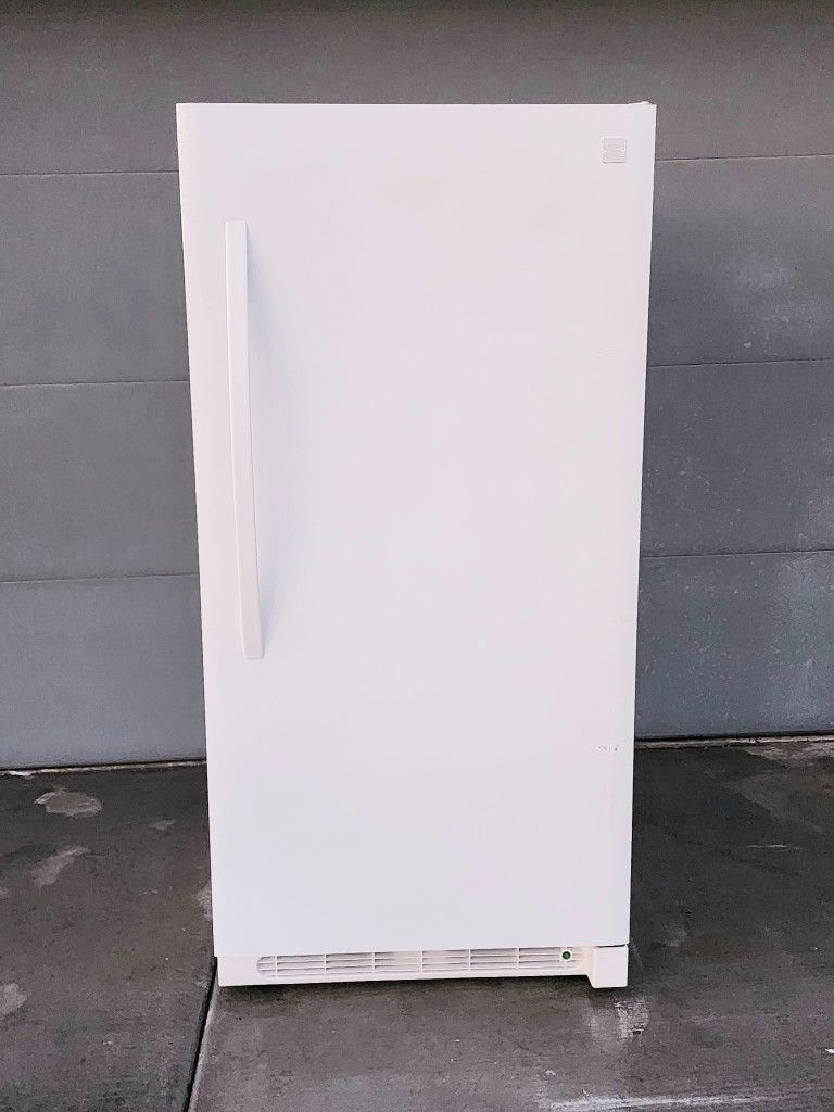"KENMORE" STAND UP FREEZER WITH DISPLAY TEMPERATURE CONTROL ON THE DOOR OF 15.1 cu ft 3 MONTHS OF WARRANTY DELIVER & INSTALLATION FREE