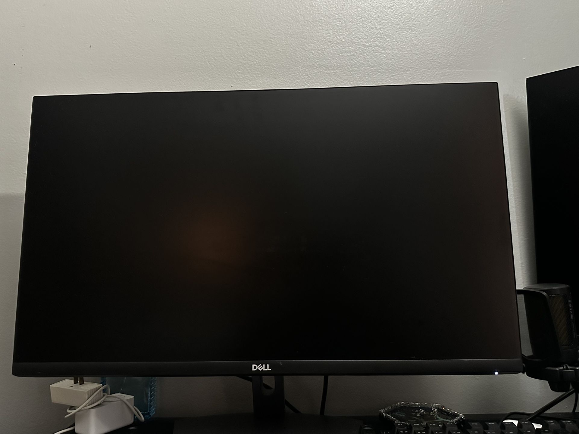 Dell 1080p Monitor Black 27 in.