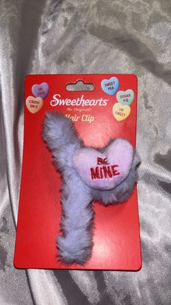 Fuzzy claw clip sweethearts