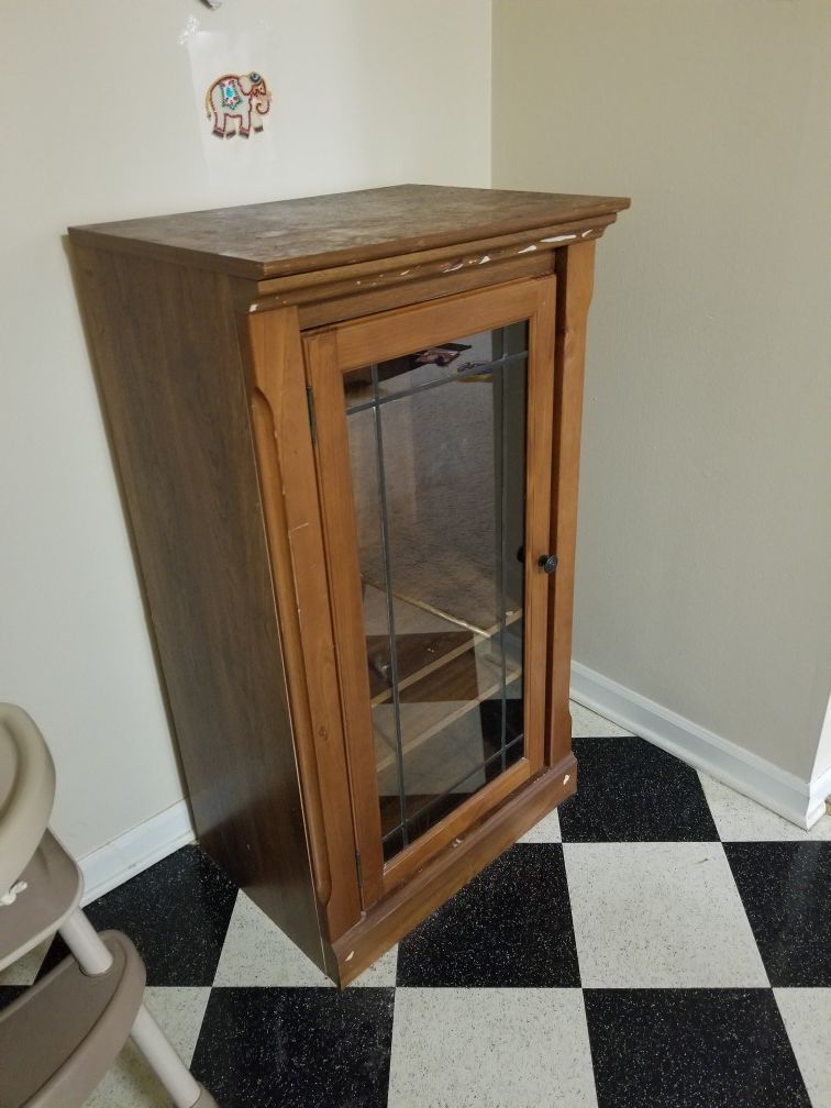 Storage cabinet