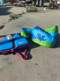Kids swimming vest
