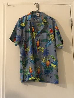 Hawaiian / Aruban Shirts