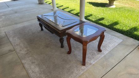Free coffee table and side table