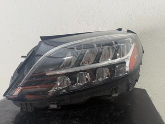 MERCEDES C CLASS LEFT HEADLIGHT 2022