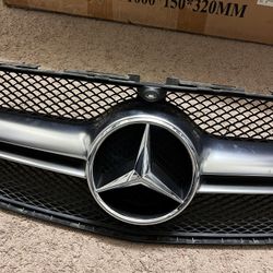 Mercedes Front grill