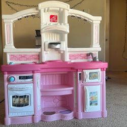 Play Kitchen 