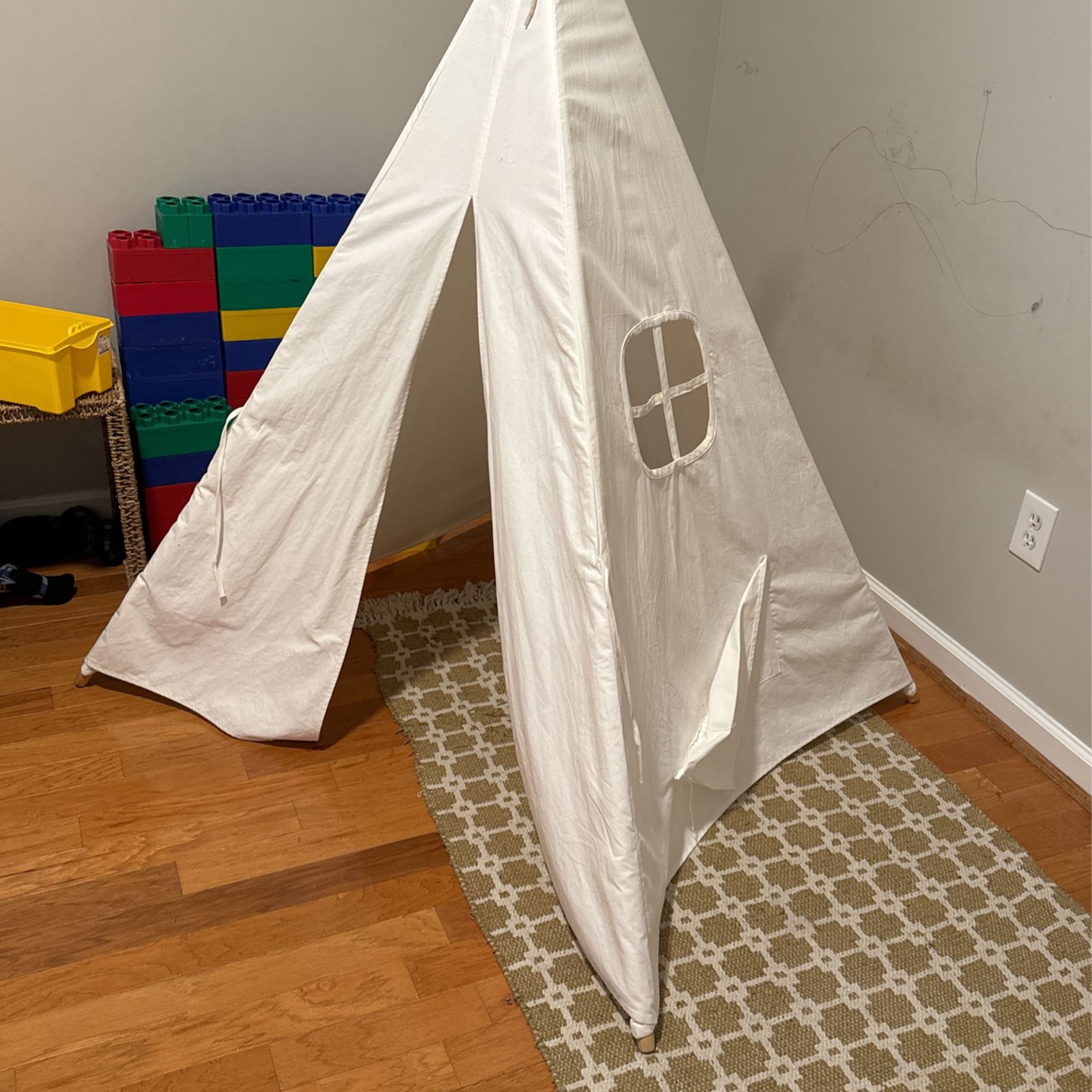 Kids White Tent 