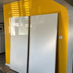 Closet Sliding Doors/ Puertas De Clóset 