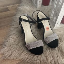 Anne Klein Black heels