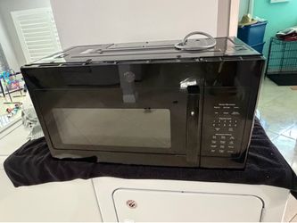 GE microwave 1.7cu.ft