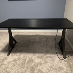 Adjustable Sit/Stand Desk