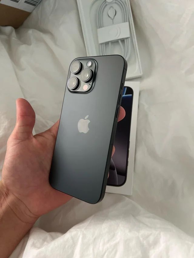 Vendo O Cambio IPhone 16 Pro Max 256 Gb Desbloqueado Como Nuevo Batería Al 100% Como Nuevo ‼️
