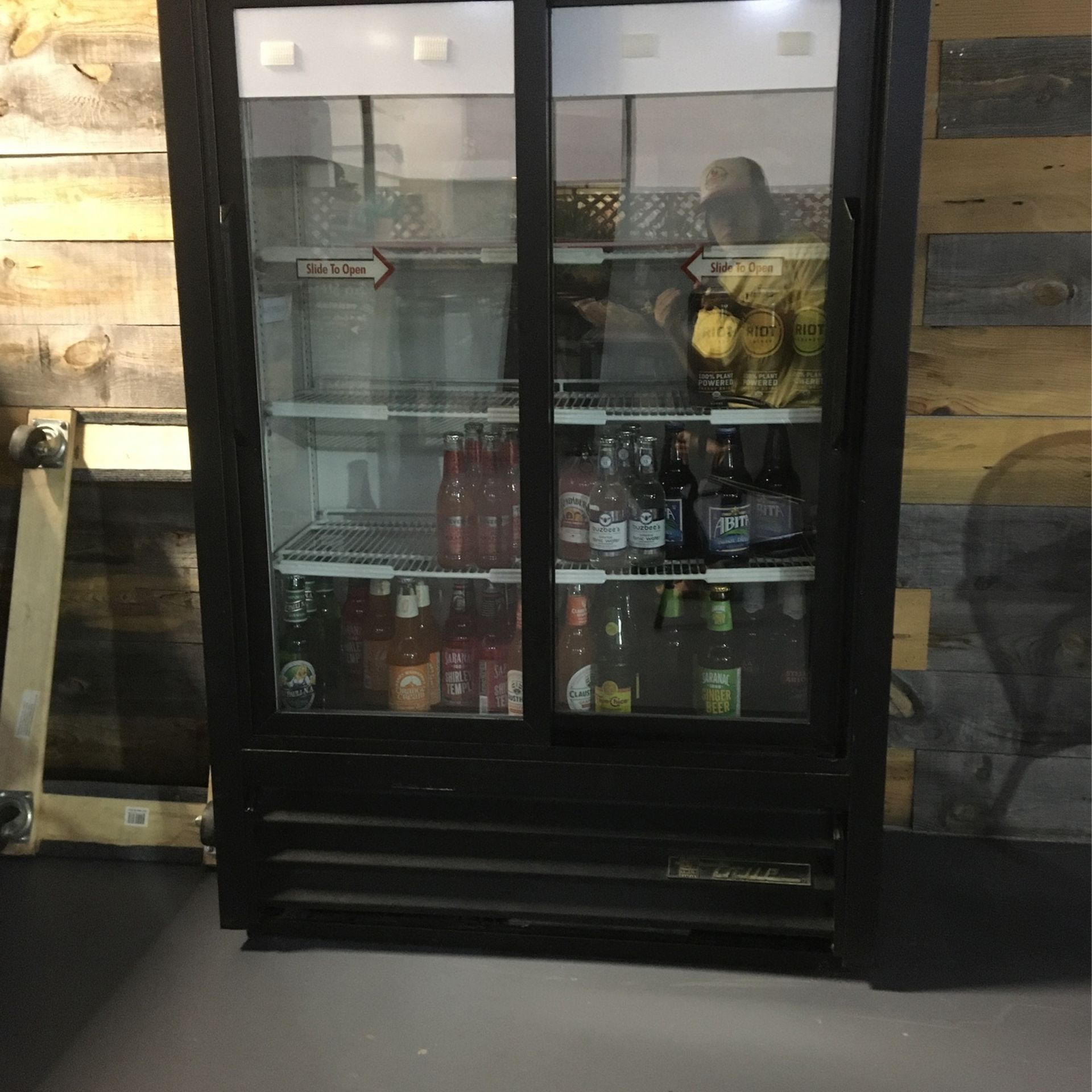 True Double Door Refrigerator for Sale in Fountain Valley, CA OfferUp
