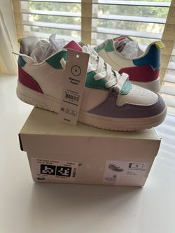 Women’s Shoes 