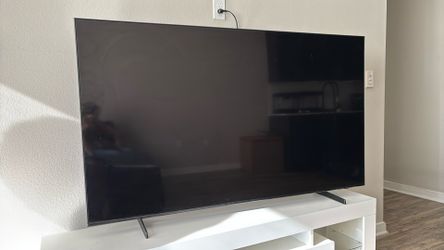 65” Samsung TV Crystal UHD