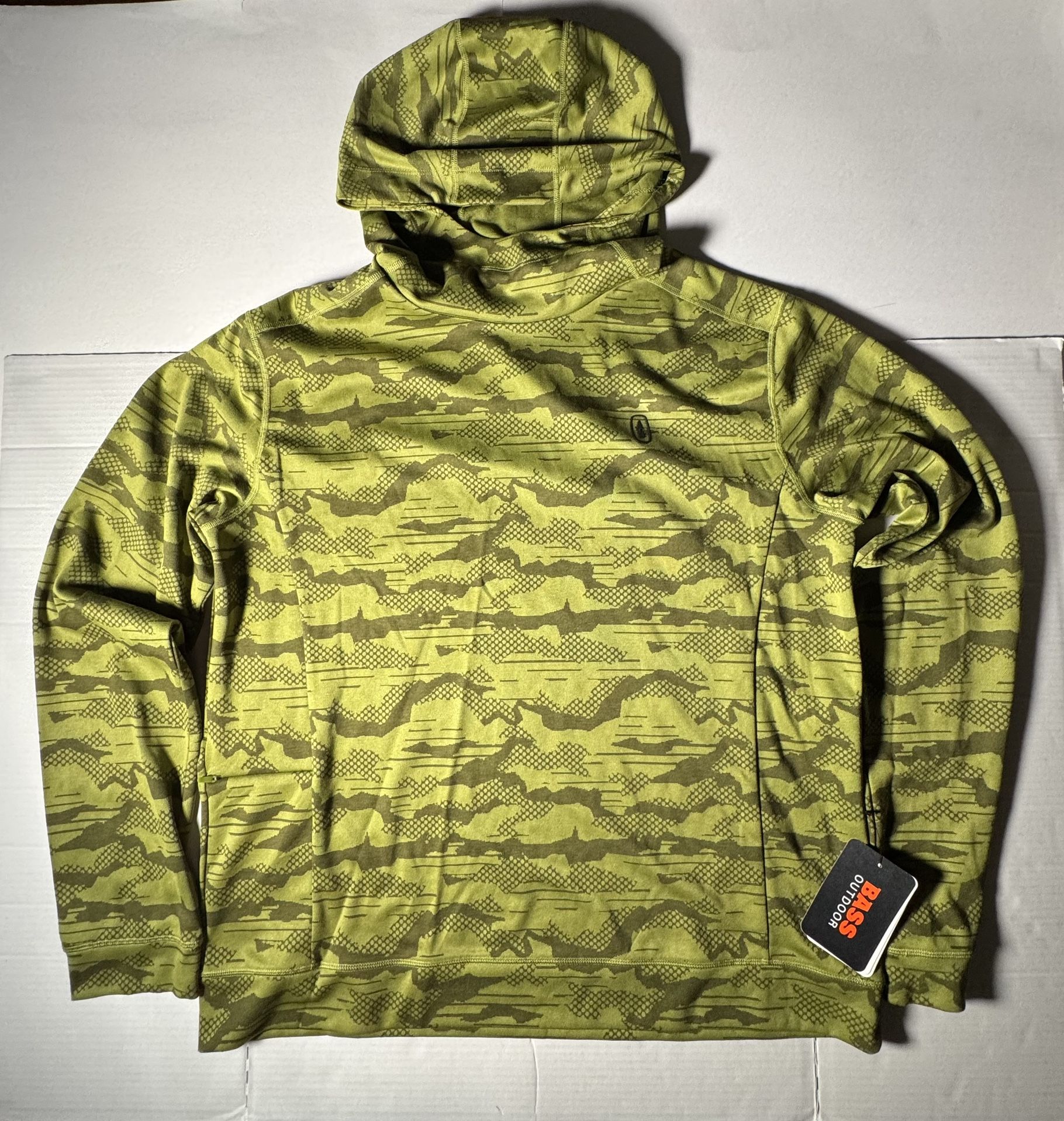 NWT BASS Outdoor Camo Hoodie Zip Phone Pocket Woodbn Green Men Size XL