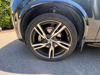 Volvo XC90 22 inch wheels and tires