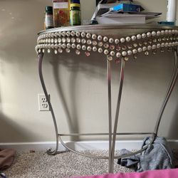 Diamond And Pearl Wall Table Silver/bronze