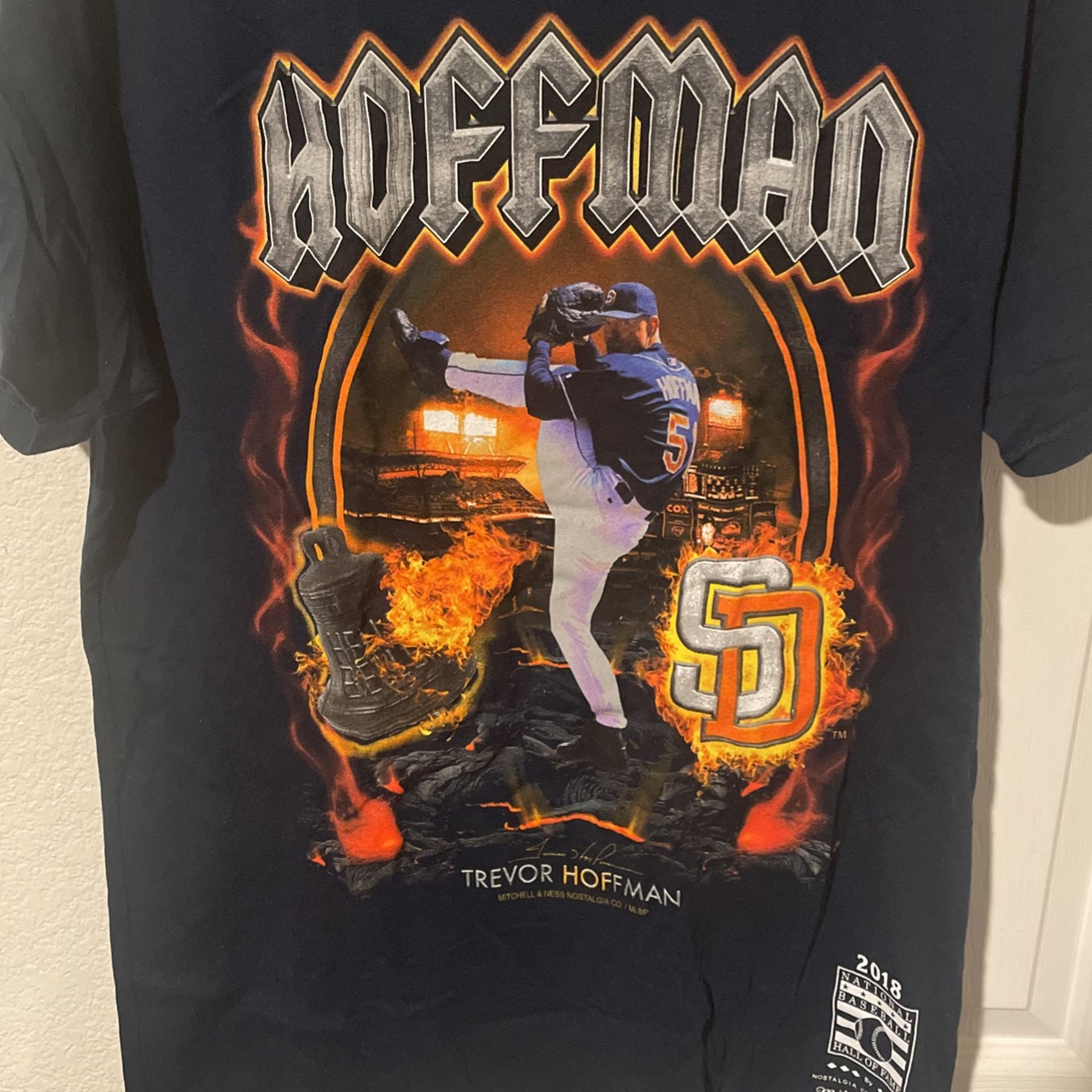 rare padres trevor hoffman tshirt mitchell and ness