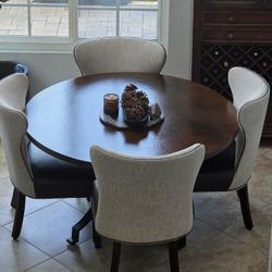 Large dining room table with chairs 