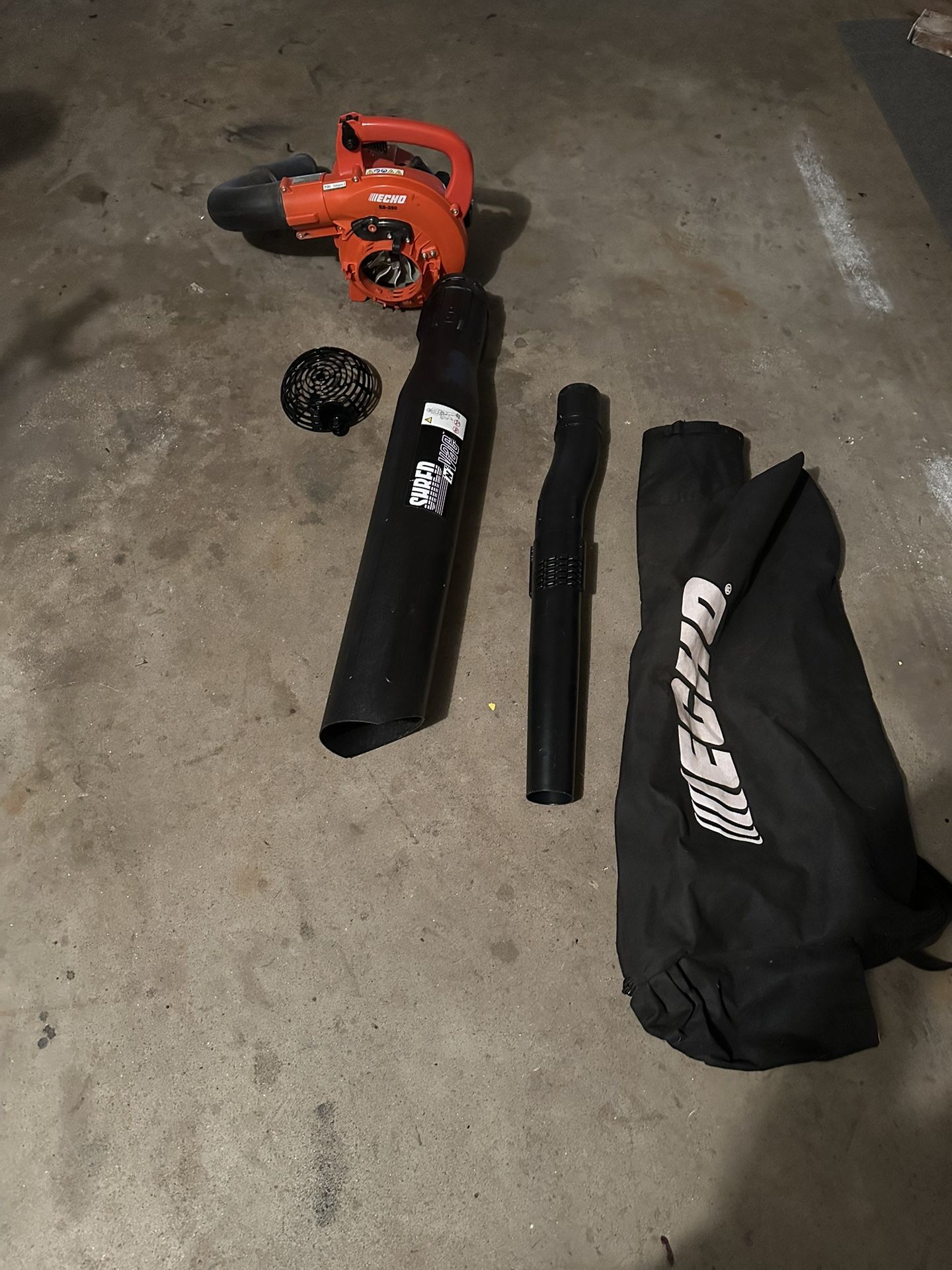 Echo Es-250 Leaf Vacuum/ Blower