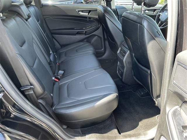 2017 Ford Edge
