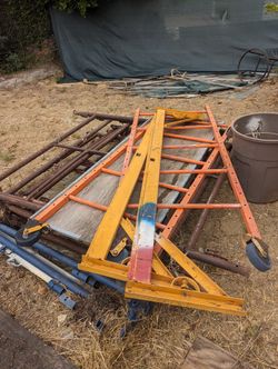 Work Platform  125.00.     Only Orange For Sale 