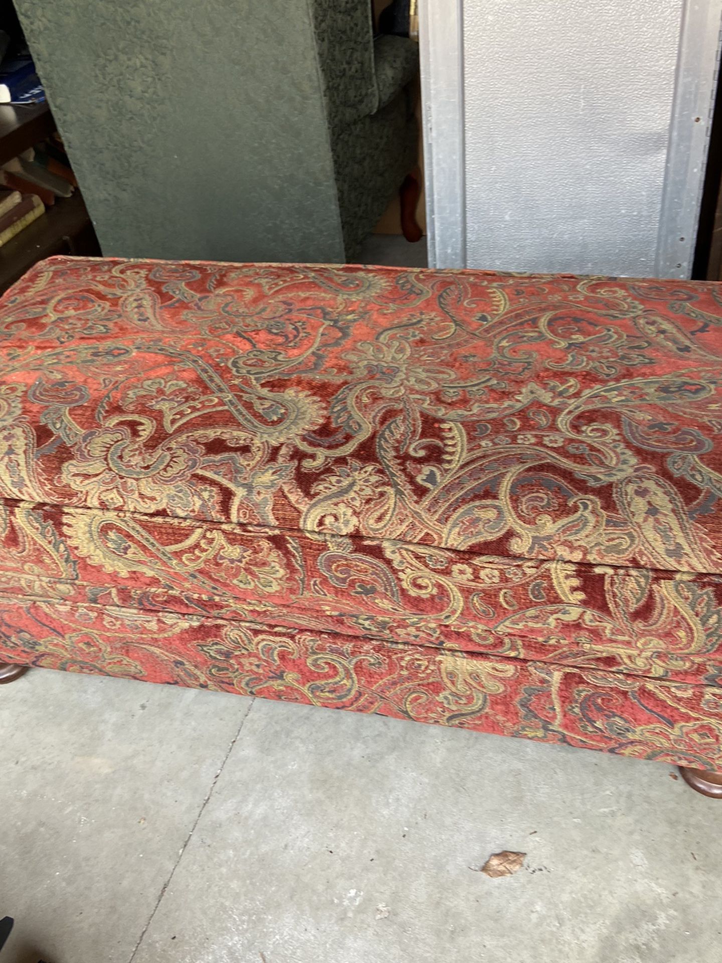 Great Condition Ottoman 