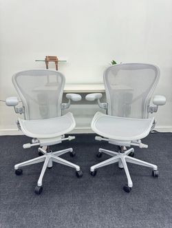 HERMAN MILLER MINERAL SATIN ALUMINUM REMASTERED AERON SIZE B CHAIRS FULLY LOADED $850 EACH DELIVERY AVAILABLE 