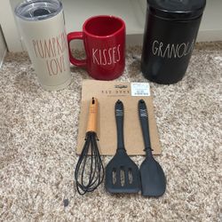 Random Rae Dunn Pieces 