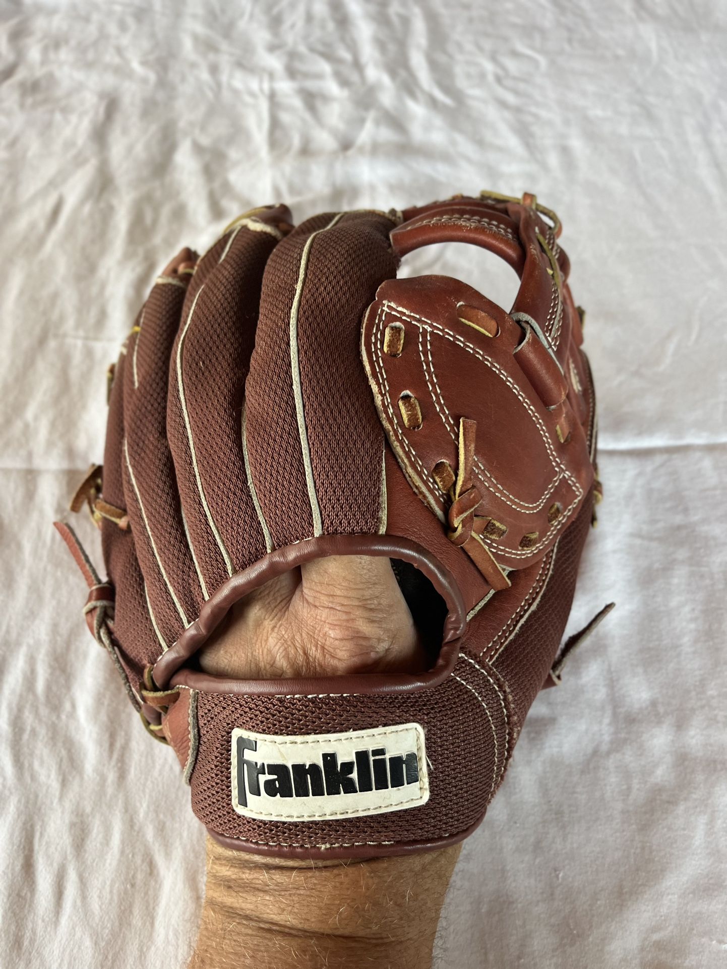Nice Baseball/softball Glove RHT