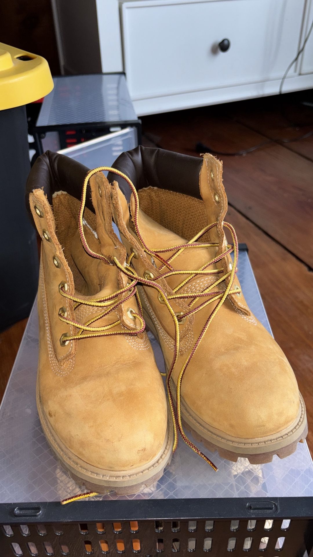 Timberland Boots Size 4.5 Men , Brown , Used 2 Times.