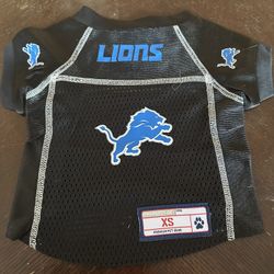 NFL Detroit Lions  pet jersey is made from 100% polyester fabric size XS