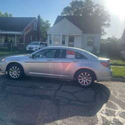 Chrysler 200