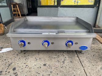 Globe 36 inch Flat Griddle - Restaurant Equipment