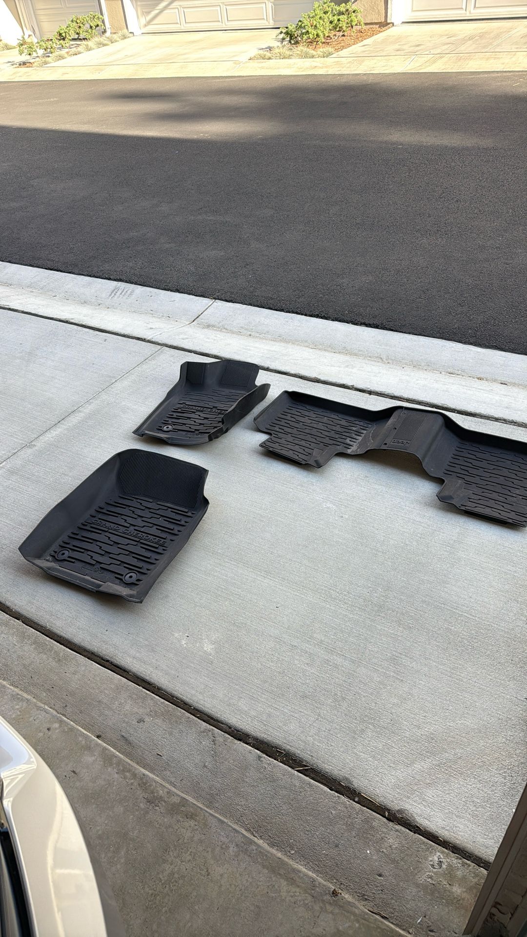 2016-2021 Jeep Grand Cherokee Floor Mats