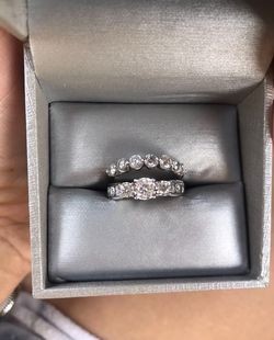 Zales Wedding Ring Set Like New