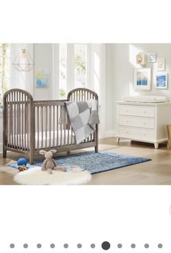 Beautiful Baby Crib NEW