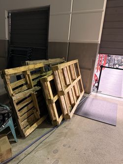 Pallets free