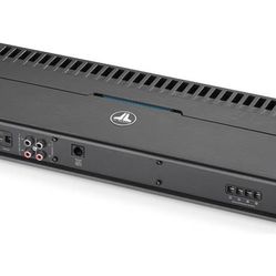 Mono subwoofer amplifier — 1,500 watts RMS x 1 at 2 ohms   FREE INSTALLATION !!!!