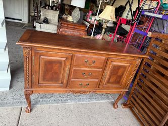Dresser