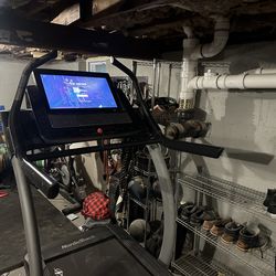 Nordic track x22i treadmill