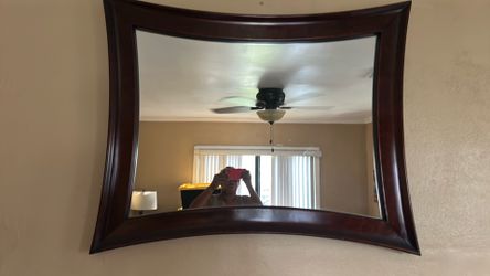 Wall mirror
