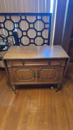 Dresser