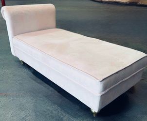 New Modern Upholstery Chaise Lounge Chair with Storage Velvet (Pink)