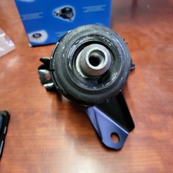 Engine Mount Mazda