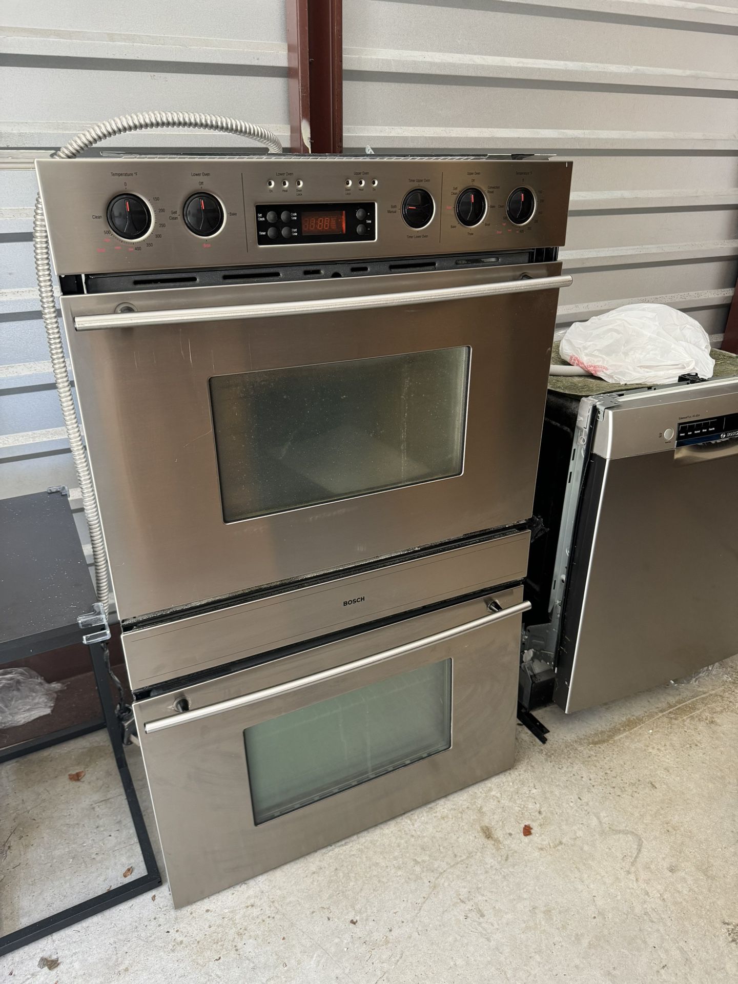 Bosch Double Wall oven Stainless Steel 30"  HBL455AUC  - Originally Over $7500.    Asking $375